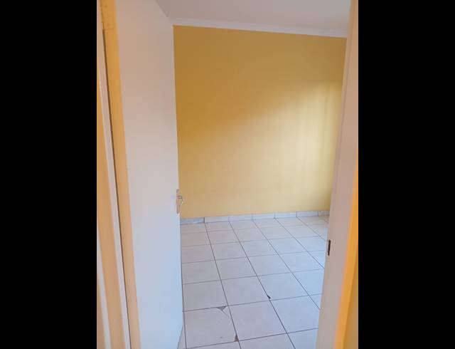 2 BEDROOM FREEHOLD FOR SALE IN KWAGUQA